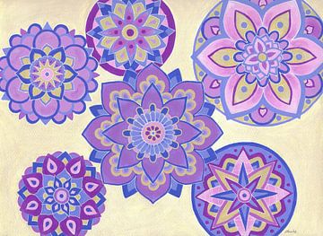 Mandala's in paarse tinten van Sandra Steinke
