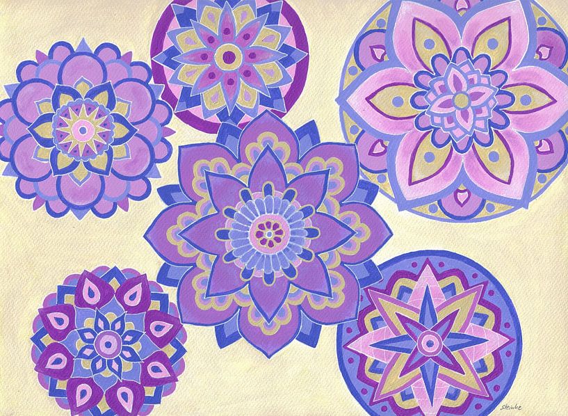 Mandala's in paarse tinten van Sandra Steinke