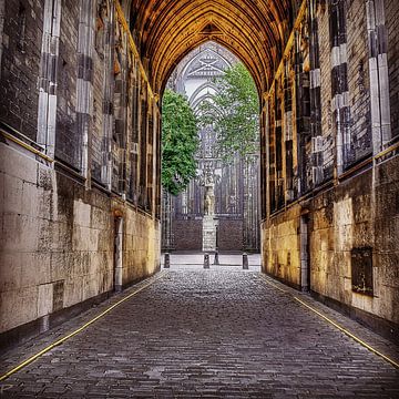 Under the Cathedral by Verliefd op Utrecht