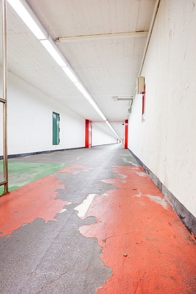 Le Sint-Annatunnel est un tunnel pour piétons et cyclistes. par Marcel Derweduwen