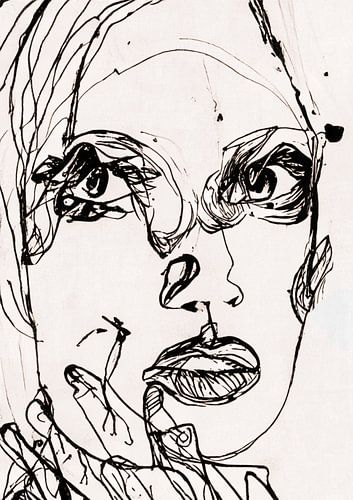 Femme dans la file d'attente