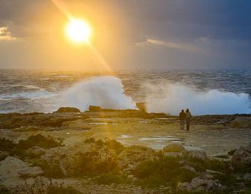 Untergehende Sonne an der Küste von Malta von Sander Hekkema