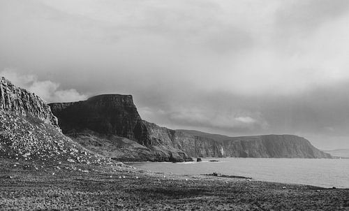 Neist Point op het Isle of Skye in Groot-Brittannië. Panorama klif. Schotland Hooglanden!