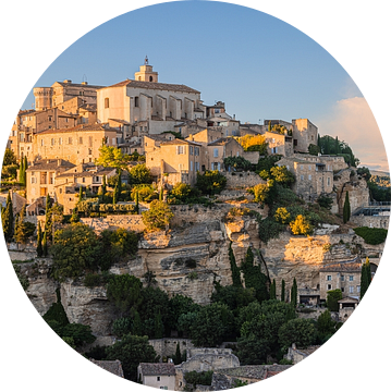 Panorama en zonsondergang in Gordes, Frankrijk