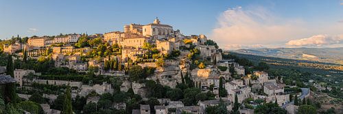 Panorama und Sonnenuntergang in Gordes, Frankreich von Henk Meijer Photography