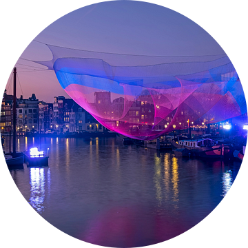 Licht Festival bij de Blauwbrug in Amsterdam Nederland bij zonsondergang van Eye on You
