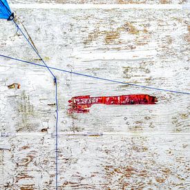 Weathered beach reminder in red white blue by Texel eXperience