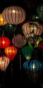 Hoi An kleurrijke lampionnen (Deel 3 van drieluik) van Ellis Peeters