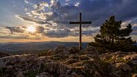 Gipfelkreuz bei Sonnenuntergang