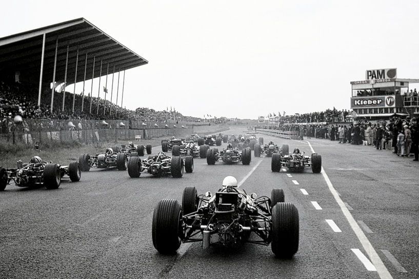 Start Grand Prix 1968 Zandvoort by Harry Hadders