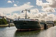 Tanker Dortsman in de haven Amsterdam van scheepskijkerhavenfotografie thumbnail