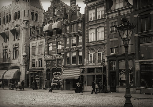 Amsterdam Damrak and Baafjessteeg