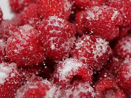 Raspberries by Uwe Wolter