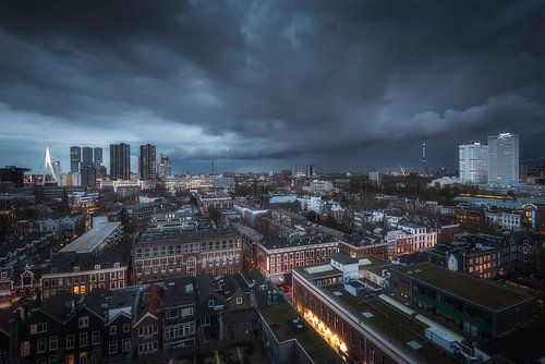 Shelf cloud boven Rotterdam