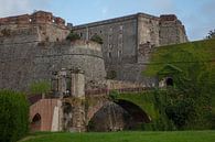 Poort van fort (Kasteel) van Priamar aan de kust van Savona, Italië van Joost Adriaanse thumbnail