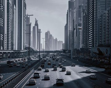 Autoroute à travers Dubaï