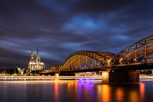 Blaue Stunde Kölner Hohenzollernbrücke