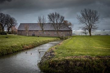 Old Barn - De Lier - Westland - Netherlands van Raymond Voskamp