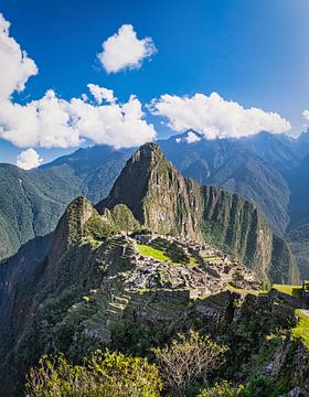 Machu Picchu, au Pérou, panorama vertical sur Rietje Bulthuis