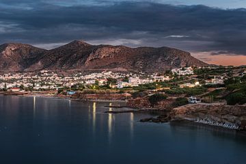 De kust van Kreta in het avondlicht van Sven Hilscher