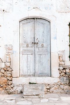 Die blaue Tür von Kreta von Kaylee Burger
