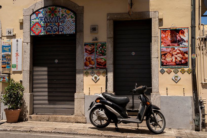 Streetlife von Michelle van Merrienboer