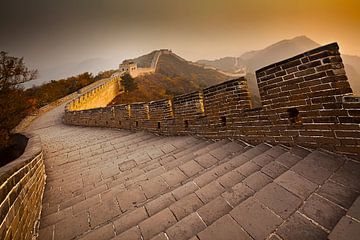 Chinese muur bij zonsondergang van Chris Stenger