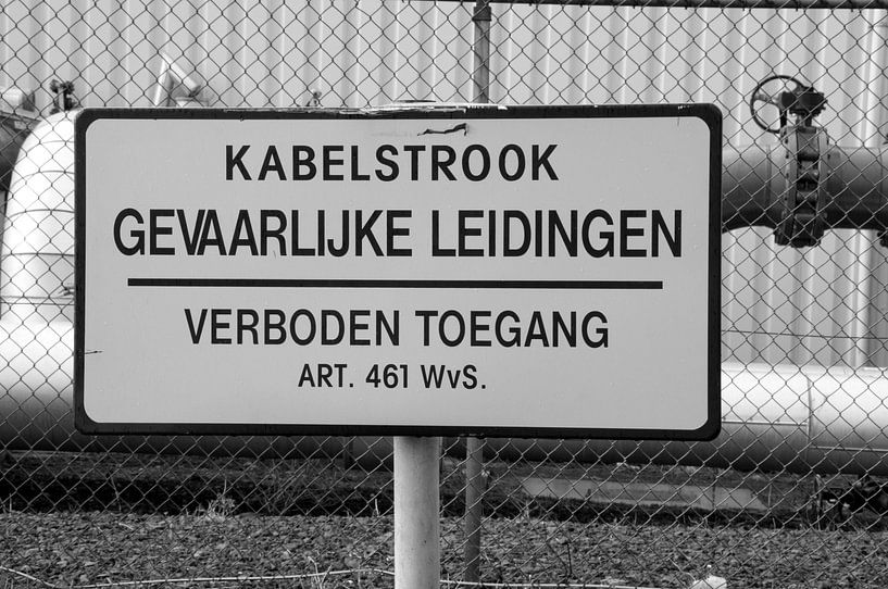 Gevaarlijke leidingen van Arthur Wijnen
