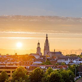 Sonnenuntergang Grote Kerk - Skyline von Breda - Nordbrabant - Niederlande von I Love Breda