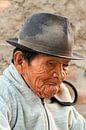 Ecuador: Bejaarde (Cotacachi) van Maarten Verhees thumbnail