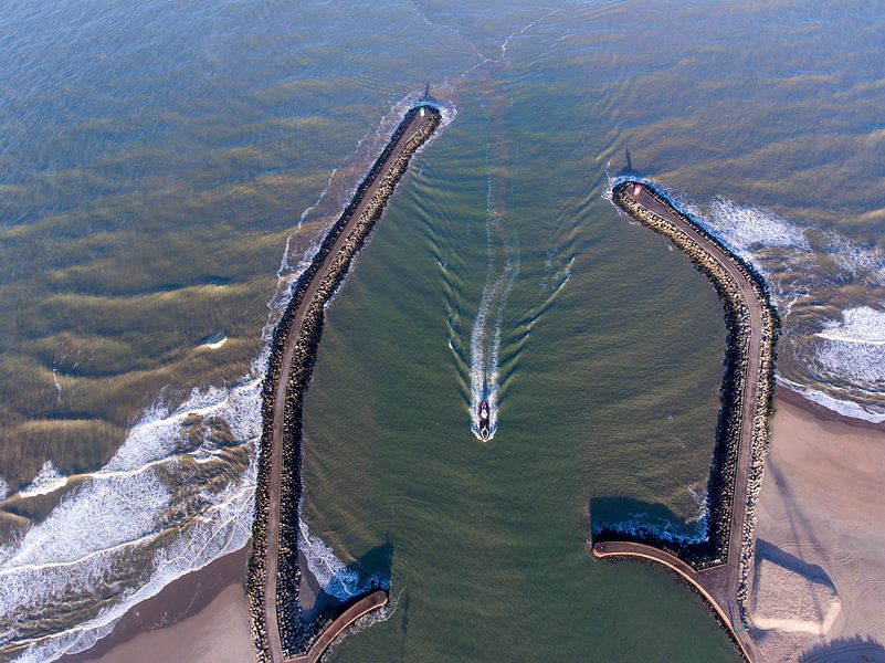 Scheveningen haven in vogelvlucht van Sander van der Borch