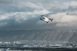 Kitesurfer at Macassar 2