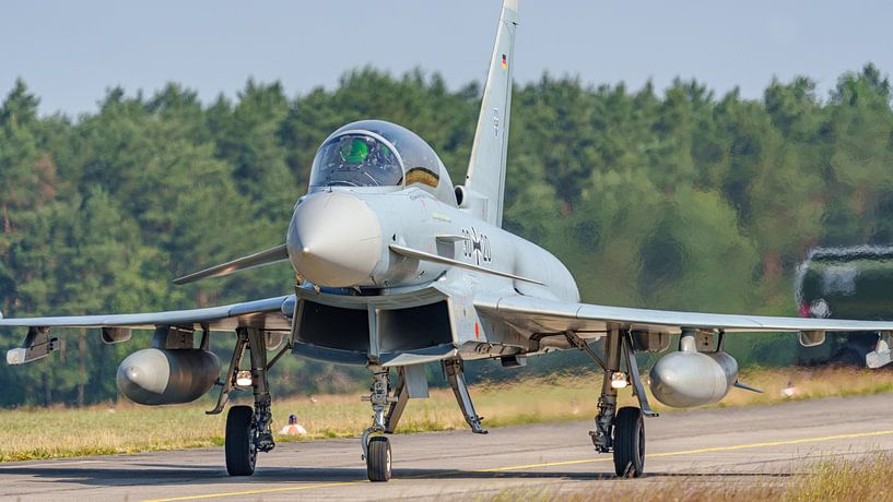 Eurofighter Typhoon biplace de la Luftwaffe. par Jaap van den Berg