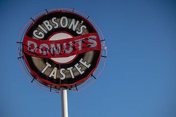 Gibson's Donuts Tastee, beste donuts winkel in Memphis van Eric van Nieuwland