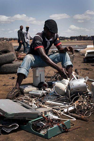 Les déchets électroniques au Ghana par Domeine