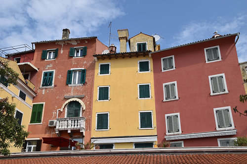 Colourful houses in Rovinj