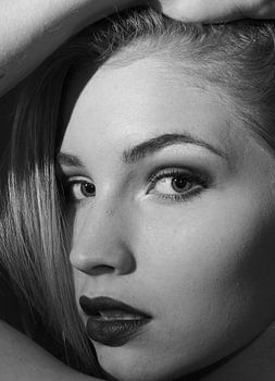 Woman in black & white no. 3