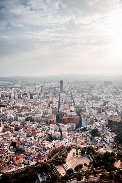 Topdown in Alicante Spanje van Bart Geers