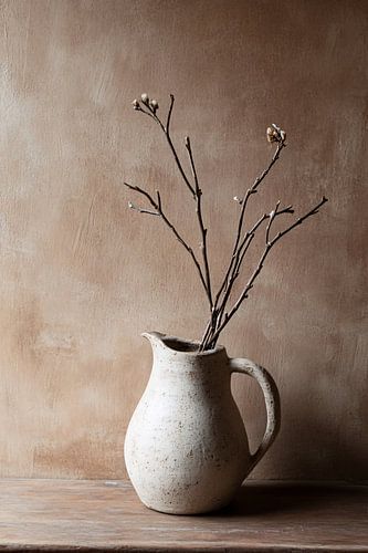 Rustieke keramieken kan met takken