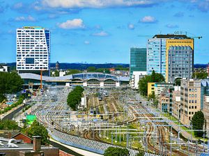 Uitzicht over Centraal Station Utrecht van Martin de Bouter