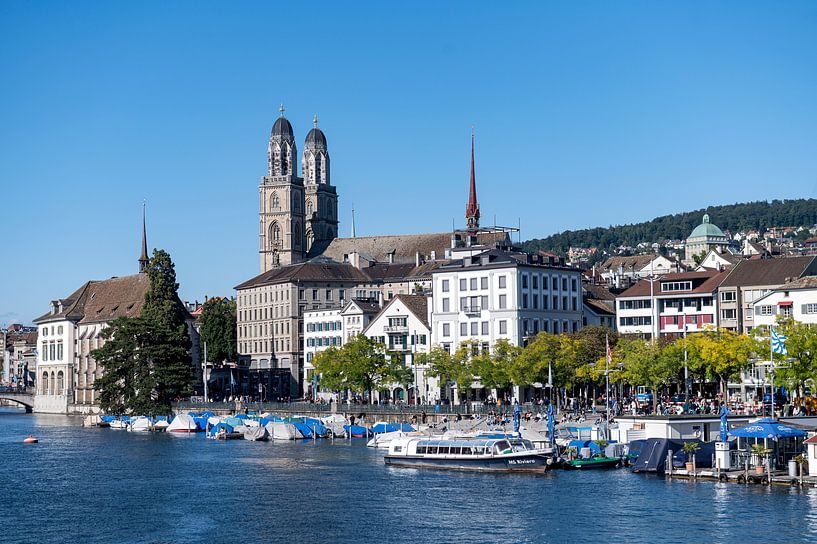 Grossmünster Zurich by Richard Wareham