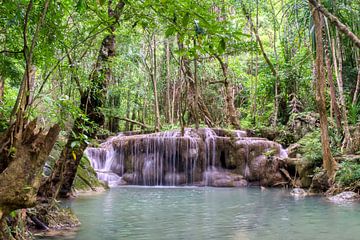 Erawan Falls: watervallen in de Thaise Jungle van Joran Quinten