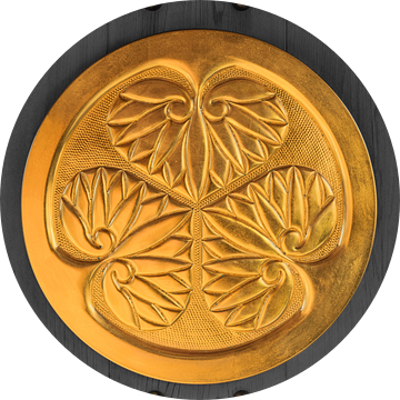 Gouden wapen van de Tokugawa Shogun clan. van Kuremo Kuremo