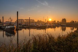 Haven Eiland van Maurik met zonsopkomst van Moetwil en van Dijk - Fotografie