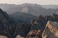 Gebergte in de Alpen bij zonsondergang