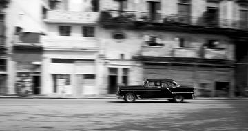 Oldsmobile in Havana van Paul Pijpers
