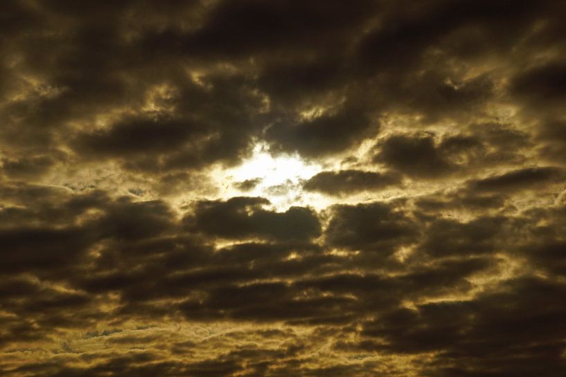 Sonnenaufgang bei Wolkenhimmel von Babetts Bildergalerie