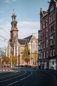 Raadhuisstraat met Westerkerk, Amsterdam, Nederland van Lorena Cirstea