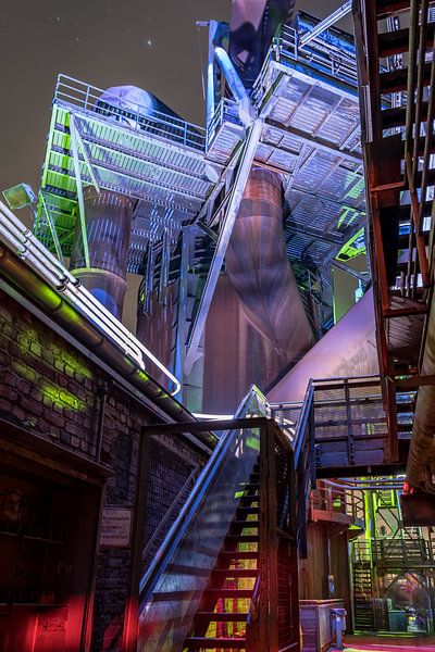 Industry by Hilda booy