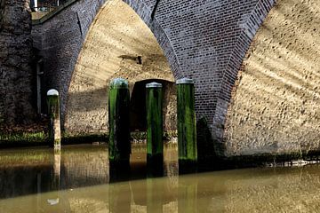 Weesbrug over Oudegracht in Utrecht